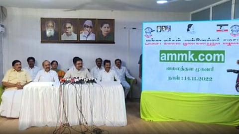 அண்ணாவின் நிலைப்பாடே எங்கள் கருத்து...ஆளுநர் குறித்து டிடிவி அதிரடி பேச்சு!