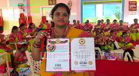 தொடர்ந்து 6 மணி நேரம் ஸ்லோகம்... புது வகையான சாதனை படைத்த ஸ்ரீகிருஷ்ணா குடும்பம்...