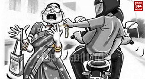 கோயிலுக்கு நடந்து சென்ற பெண்ணிடம் செயின் பறிப்பு...! போலீசார் விசாரணை...