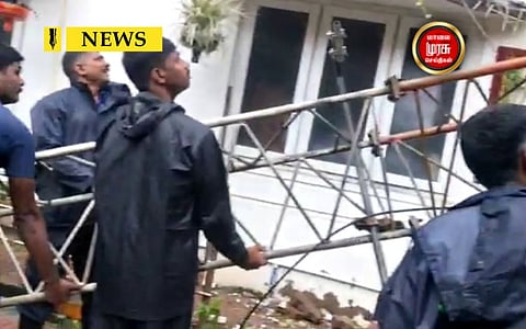 புயலால் ஏற்பட்ட சேதம்...! செல்போன் டவர் சரிந்து விழுந்து விபத்து...!