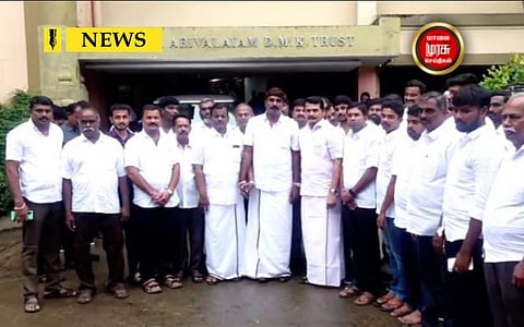 அடுத்த விக்கெட்...காலியாகும் அதிமுக கூடாரம்...திமுகவில் இணைந்த அதிமுக புள்ளி...!