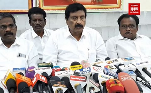 இரட்டை வேடம் போடும் திமுக - காங்கிரஸ்...குற்றம் சாட்டும் அன்பழகன்...!