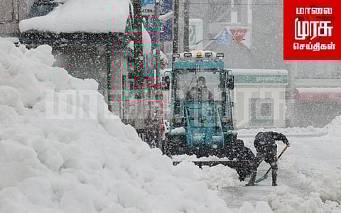 கடும் பனிப்புயலில் சிக்கி தவிக்கும் ஜப்பான்...உயரும் பலி எண்ணிக்கை!!!