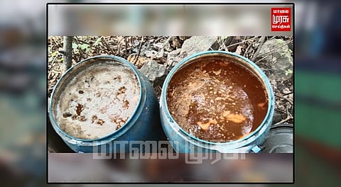 800 லிட்டர் கள்ளச்சாராய ஊறலும், 20 ல்கிட்டர் கள்ளச்சாராயமும் பறிமுதல் செய்த அதிகாரிகள்...