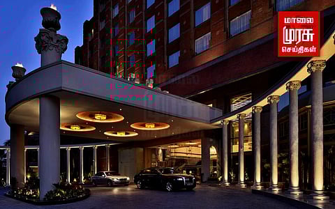 காரை ஹோட்டலுக்குள் ஓட்டிய இளைஞர்.....