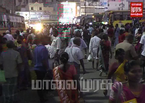 பல மணி நேரம் காத்திருந்தும் பேருந்து வராததால் பொதுமக்கள் அவதி...