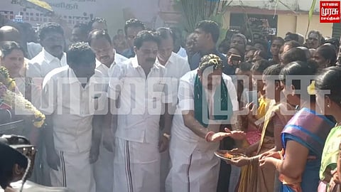 அதிமுக சார்பில் மாட்டுப் பொங்கல் விழா கொண்டாட்டம்..!