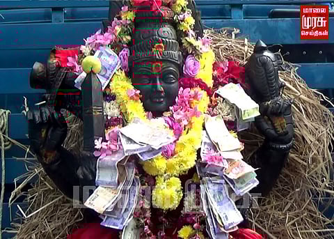 மூலவர் சிலைக்காக ஏற்பட்ட வாக்குவாதத்தால் பரபரப்பு...