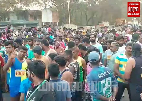 300 வீரர்கள் கலந்து கொண்ட மினி மாரத்தான்...