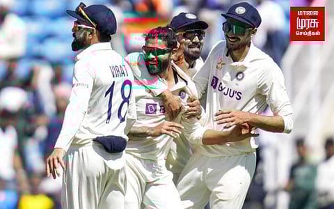 சர்ச்சையில் சிக்கிய ஜடேஜா... பந்தை பயன்படுத்தியதில் விதிமுறை மீறலா?!!!