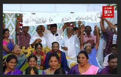 சித்தாப்பாவின் கல்யாணத்துக்கு 7 தலைமுறை உறவுகளின் போட்டோக்களை சாட் போட்டு பரிசளித்த மகள்! ஆச்சரியத்தில் உறவுகள்