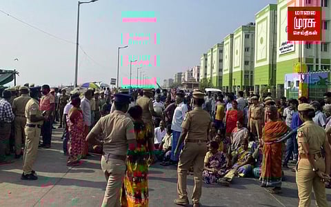 சாலை மறியலில் ஈடுப்பட்ட நொச்சிக்குப்பம் மக்கள்.... வாழ்வாதாரம் கேள்விகுறியாகிறதா?!!