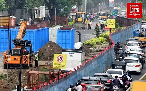 போலி சான்றிதழ் இன்ஜினியர்கள்.... அரசு பேருந்தில் கவிழ்ந்த கிரேன்...