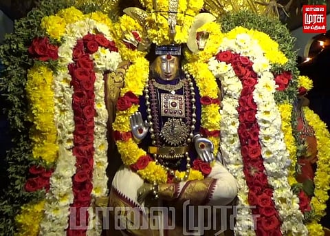 இந்திர விமானத்தில் சந்திரசேகர் சுவாமிவீதி உலா...