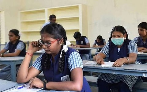 தனித்தேர்வர்கள் தேர்வுக்கூட நுழைவுச் சீட்டுகளை பதிவிறக்கம் செய்யலாம்...!!!