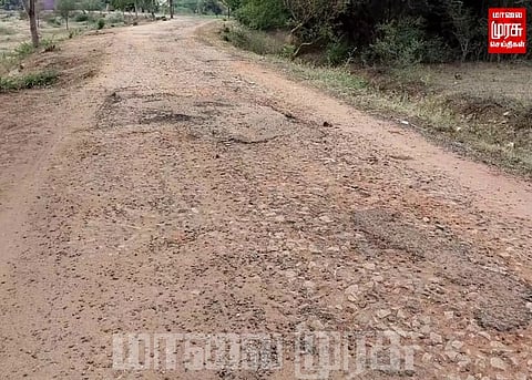 சேதமடைந்த சாலையை சீரமைக்க பொதுமக்கள் கோரிக்கை...