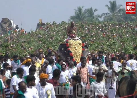 தீா்த்தக்குடம் ஊா்வலம்... திரளானோர் பங்கேற்பு...