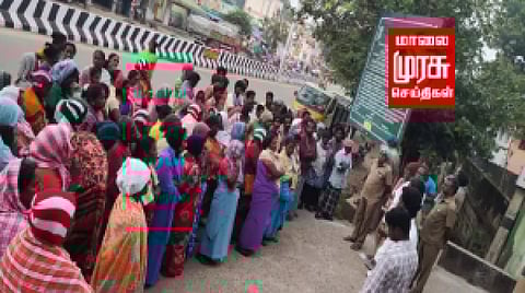 அரியலூரில் துப்புரவு பணியாளர்கள் உண்ணாவிரதம்...!