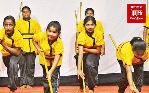 உலக சிலம்ப தினம் ...! 2 மணி நேரம் இடைவிடாது சிலம்பம் சுற்றி சிறுவர்கள் சாதனை...!!!