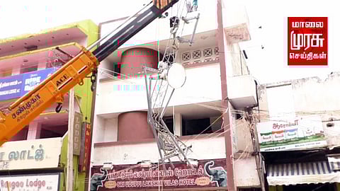 கனமழையால் விழுந்த 40- அடி உயர BSNL டவர் ...!