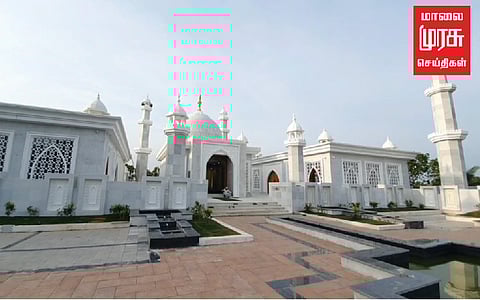 டெல்லிக்கு இணையாக, தென்னகத்தில் உருவான தாஜ்மஹால்: ஆனால் இது காதலிக்காக அல்ல!