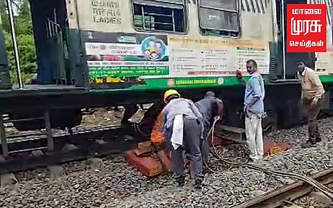 அய்யய்யோ...மீண்டும் மீண்டுமா...சென்னையில் தடம் புரண்ட ரயில்!