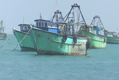 கைதுசெய்யப்பட்ட மீனவர்களை விடுவிக்கக் கோரி சாலை மறியல் அறிவிப்பு..!