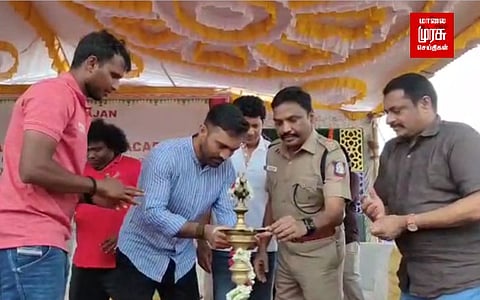 சொந்த ஊரில் நடராஜன் நிறுவிய கிரிக்கெட் அகாடமி: ரிப்பன் வெட்டி திறந்து வைத்த தினேஷ் கார்த்திக்!