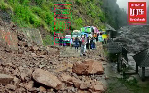 சாலைகளில் உருண்டு வரும் பாறைகள்...7 கி.மீ. தூரம் அணிவகுக்கும் வாகனங்கள்...!