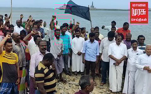 கன்னியாகுமரி: தூண்டில் வளைவு நீளத்தை அதிகரிக்க கோரி மீனவர்கள் போராட்டம்!