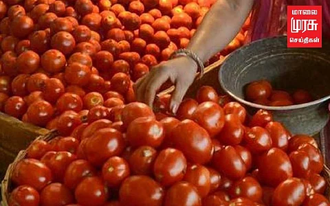 நீண்ட நேரம் காத்திருந்தும் தக்காளி கிடைக்கவில்லை...ஏமாற்றமடைந்த பொதுமக்கள்...!