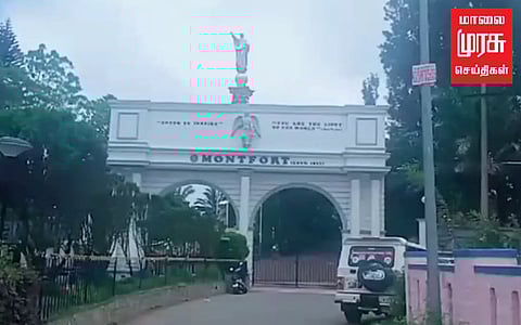 பள்ளியில் மாணவர்களுக்குள் தகராறு...ஆயுதங்களுடன் நுழைந்து கலவரம் செய்த சகோதரர்கள்!!