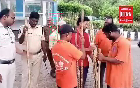 சிறுத்தை தாக்குதல் எதிரொலி; கைத்தடி வழங்கிய தேவஸ்தானம்!