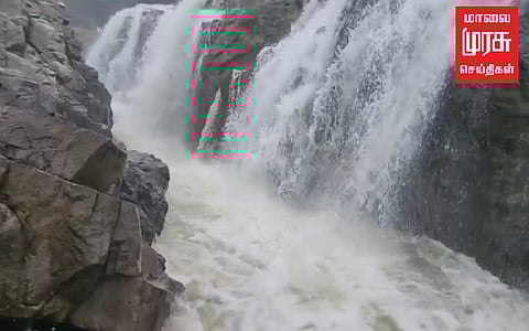 ஒகேனக்கலில் நீரின் அளவு 13,000 கன அடியாக உயர்வு...ஏமாற்றமடைந்த சுற்றுலா பயணிகள்!