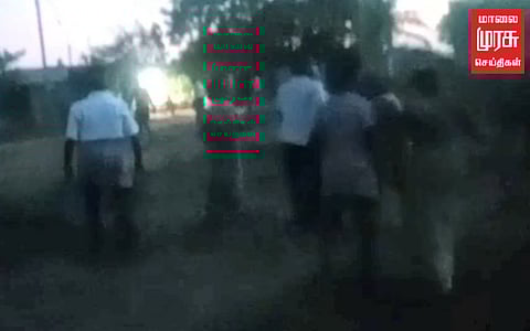 பட்டியலின மாணவரை தாக்கும் சக மாணவர்கள்...இணையத்தில் வைரலான வீடியோவால் பரபரப்பு!