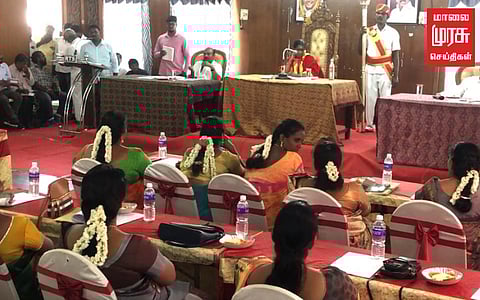 பாதியிலேயே வெளியேறிய மேயர்...வழிமறித்த கவுன்சிலர்கள்!