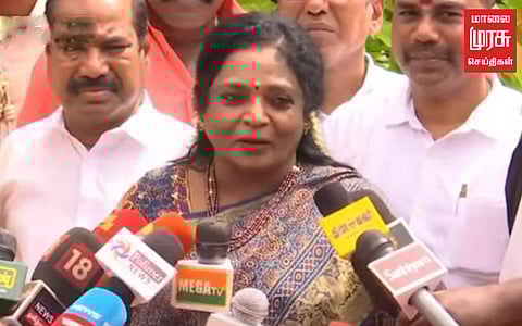 ஜோ பைடனுடன் கை குலுக்க தெரிந்த CM க்கு, பாரதியாருக்கு மரியாதை செலுத்த நேரமில்லையா?