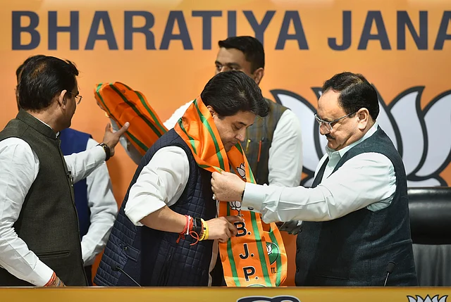 11 मार्च- कांग्रेस छोड़कर बीजेपी में शामिल हुए ज्योतिरादित्य सिंधिया