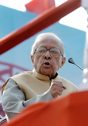 Former West Bengal CM Jyoti Basu