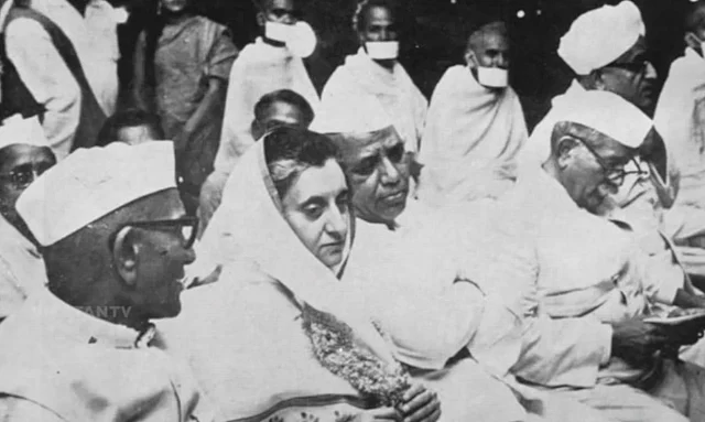 Desai with Indira Gandhi (Courtesy: Youtube.com)
