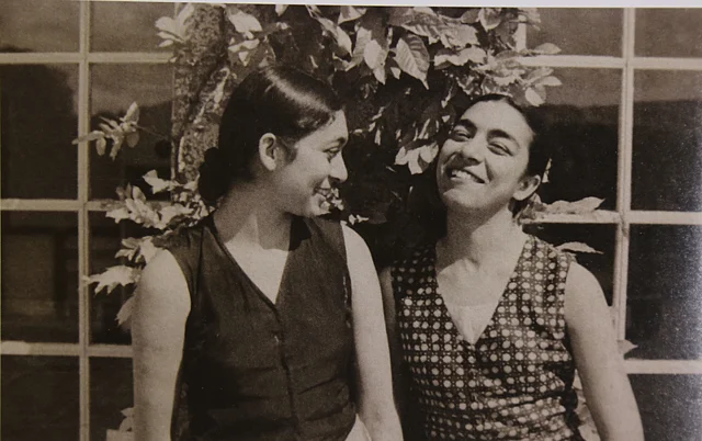 Zohra Sehgal with her younger sister Uzra Bhatt who was a leading actress in the Prithvi Theatre. 