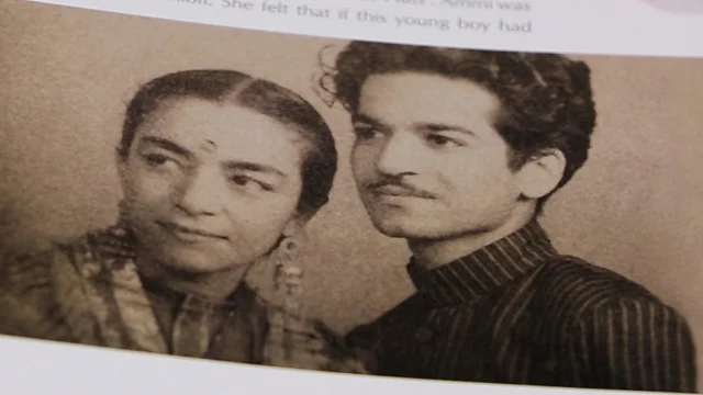 Zohra with her husband Kameshwar Sehgal, a scientist and a dancer who was eight years her junior. 