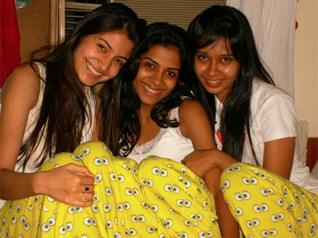Anushka with friends
