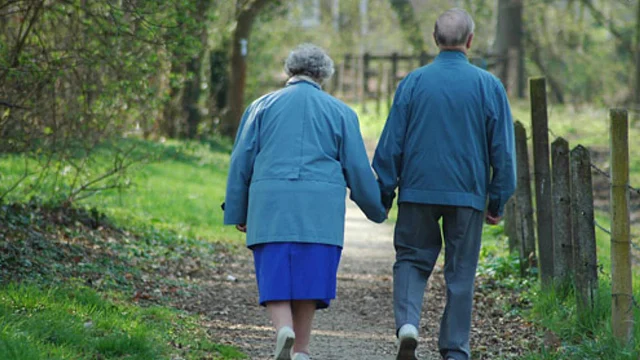 Once Alzheimer’s is diagnosed, women may worsen faster; scans show more rapid shrinkage of certain brain areas (Photo: iStock)