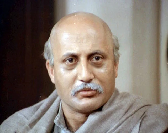 Anupam Kher played a 65 year old man when he was only 28 in <i>Saaransh</i> (1984). Sanjeev Kumar was also being considered for the role.