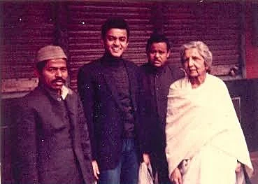Nandan Singh (L), the author (M) and Aruna Asaf Ali (Arunapishi) (R) in 1994. 