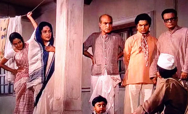 A still from <i>Bawarchi</i> (1972) (Photo: Twitter/@gargipaigude)