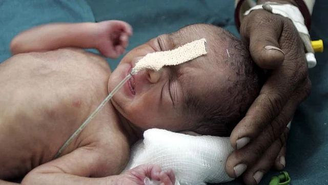 Nearly a third of the world’s newborn deaths occur in India (Photo: Reuters)