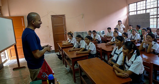 Speaking to a class in northern Peru. (Photo Courtesy: Jay Kannaiyan)