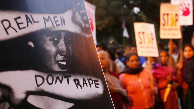 Vigil at first death anniversary of Nirbhaya in New Delhi, December 29, 2013. (Photo: Reuters)